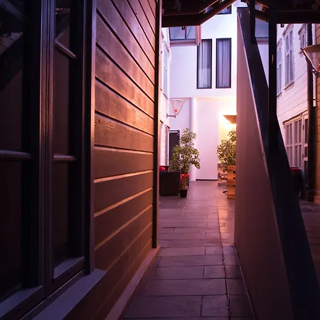 Magic Center, A Member Of Radisson Individuals 3* Μπέργκεν